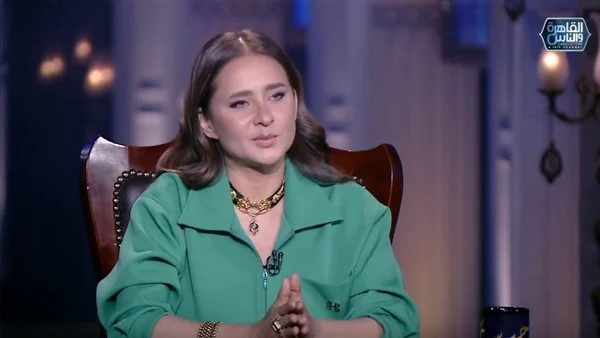 نيللي كريم: عمري ما عملت عملية تجميل ولو بهتم بالتعليقات السلبية كان زماني بطلت الشغلانة