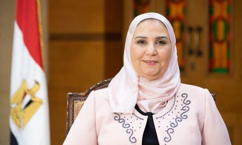 وزيرة التضامن: 76% من حاملي بطاقات «تكافل وكرامة» من السيدات