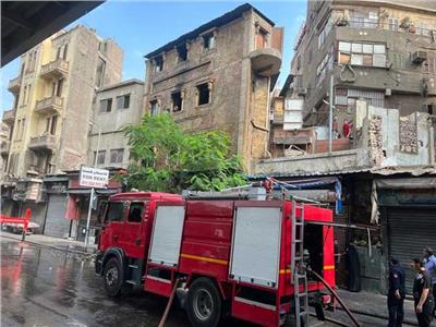 الحماية المدنية تسيطر على حريق اشتعل بغرفة مصعد عقار بمدينة 6 أكتوبر