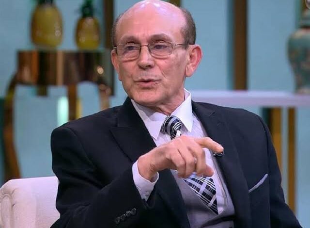 الفن أصبح تجارة والقنوات مش بتعرض أعمالي لأنها محترمة.. أبرز تصريحات محمد صبحي