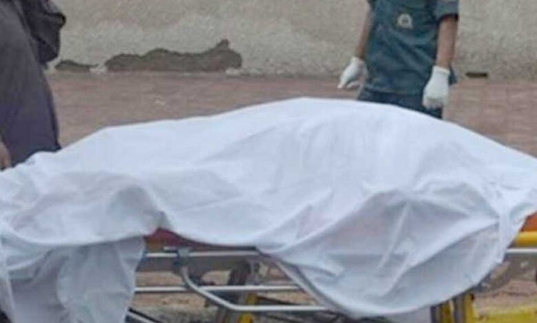 مصرع شخص بعد ان صدمه جرار زراعى فى اسوان