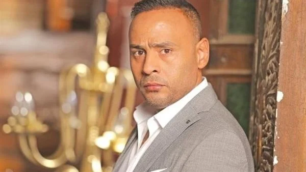 بعد 37 عامًا من عرض الفيلم.. محمود عبد المغني يكشف حقيقة مشاركته في مسلسل جري الوحوش