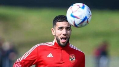 إدارة الاهلي تتمسك في لاعب الجزائري احمد القندوسي