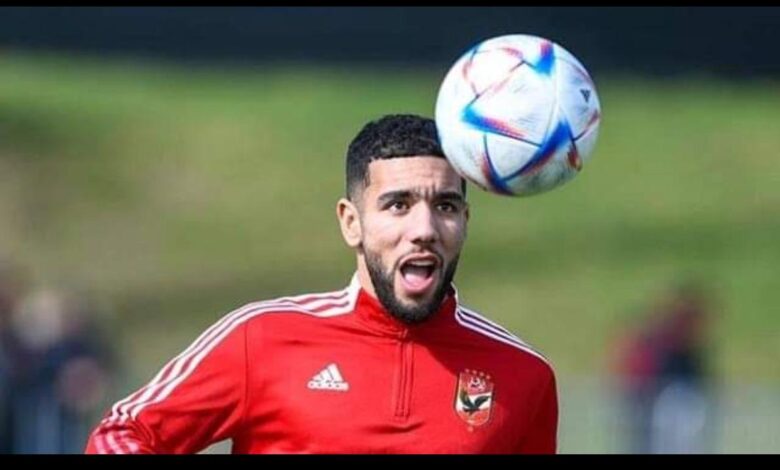 إدارة الاهلي تتمسك في لاعب الجزائري احمد القندوسي