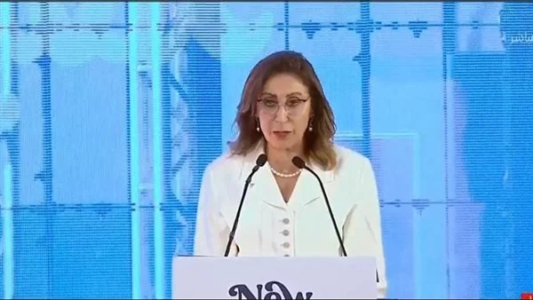 وزيرة الثقافة عن تكريم عادل إمام بقلادة النيل: "لسنا الجهة المُرشحة ونفتخر بوجوده بيننا"