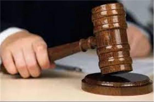 الحبس 15 عاما لعاطلين قتلا شابا بحدائق القبة
