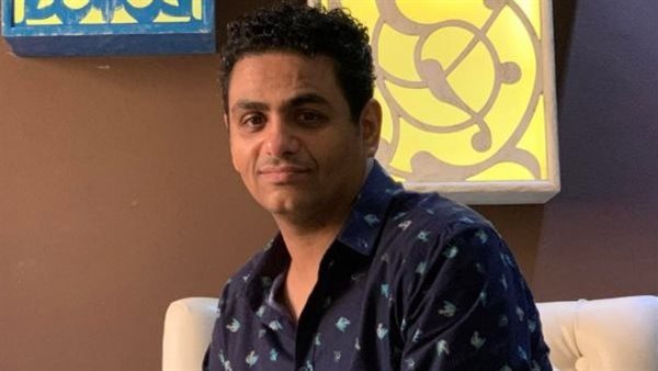 بعد الهجوم عليها.. محمد صلاح عزب: أرفض رد فعل داليا شوقي.. والجمهور له مطلق الحرية في رأيه