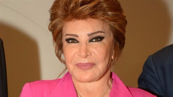صفية العمري: أحمد زكي لا يعوض.. ومتمنتش ولادي يدخلوا الوسط عشان ميتوجعوش