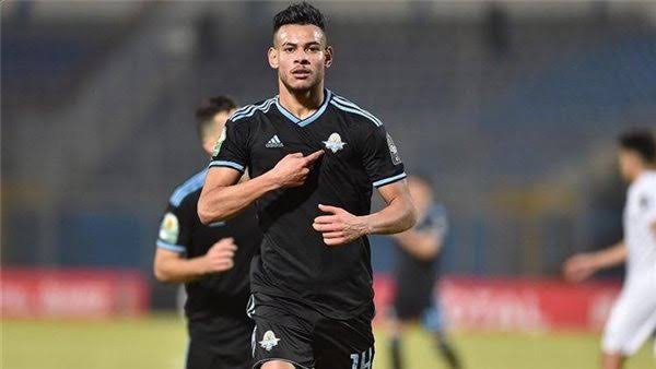 دونجا يسجل هدف التعادل لـ الزمالك في شباك بيراميدز