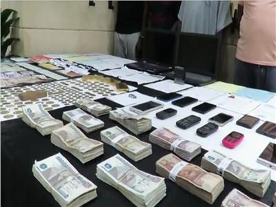 القبض على 3 متهمين بالإستيلاء على 10 ملايين جنيه فى الشرقية