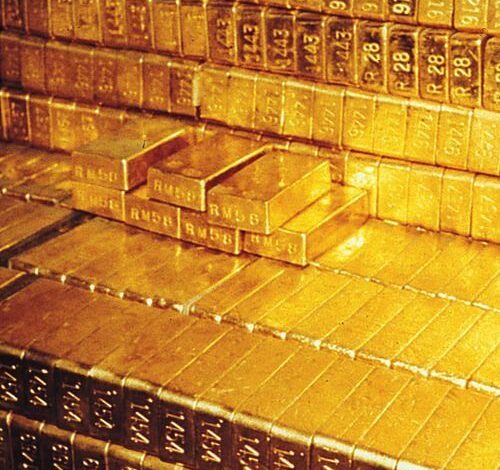 الذهب يتقلب.. أسعار اليوم تصدم الأسواق