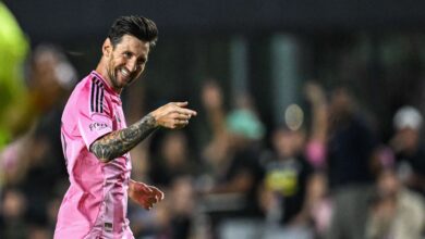 ليونيل ميسي بقميص إنتر ميامي خلال مباراة بالدوري الأمريكي