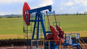 النفط يسجل أكبر خسارة أسبوعية منذ يونيو