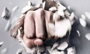 تصاعد العنف المجتمعي في مصر يثير القلق.. ودعوات لإصلاح شامل يبدأ من الأسرة وينتهي بالدولة