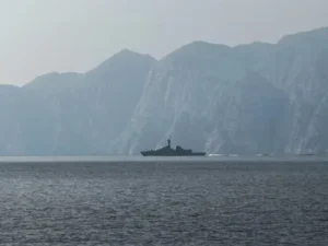 الحرب الإيرانية تضرب اقتصاد المنطقة وتخفض توقعات النمو